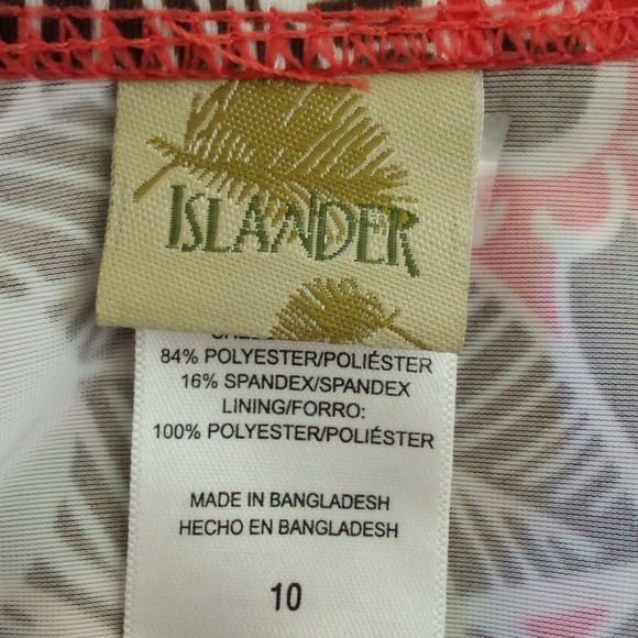 Islander - Picture 3 of 3